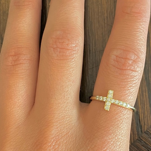 Adjustable Cross Ring - Picture 3 of 4